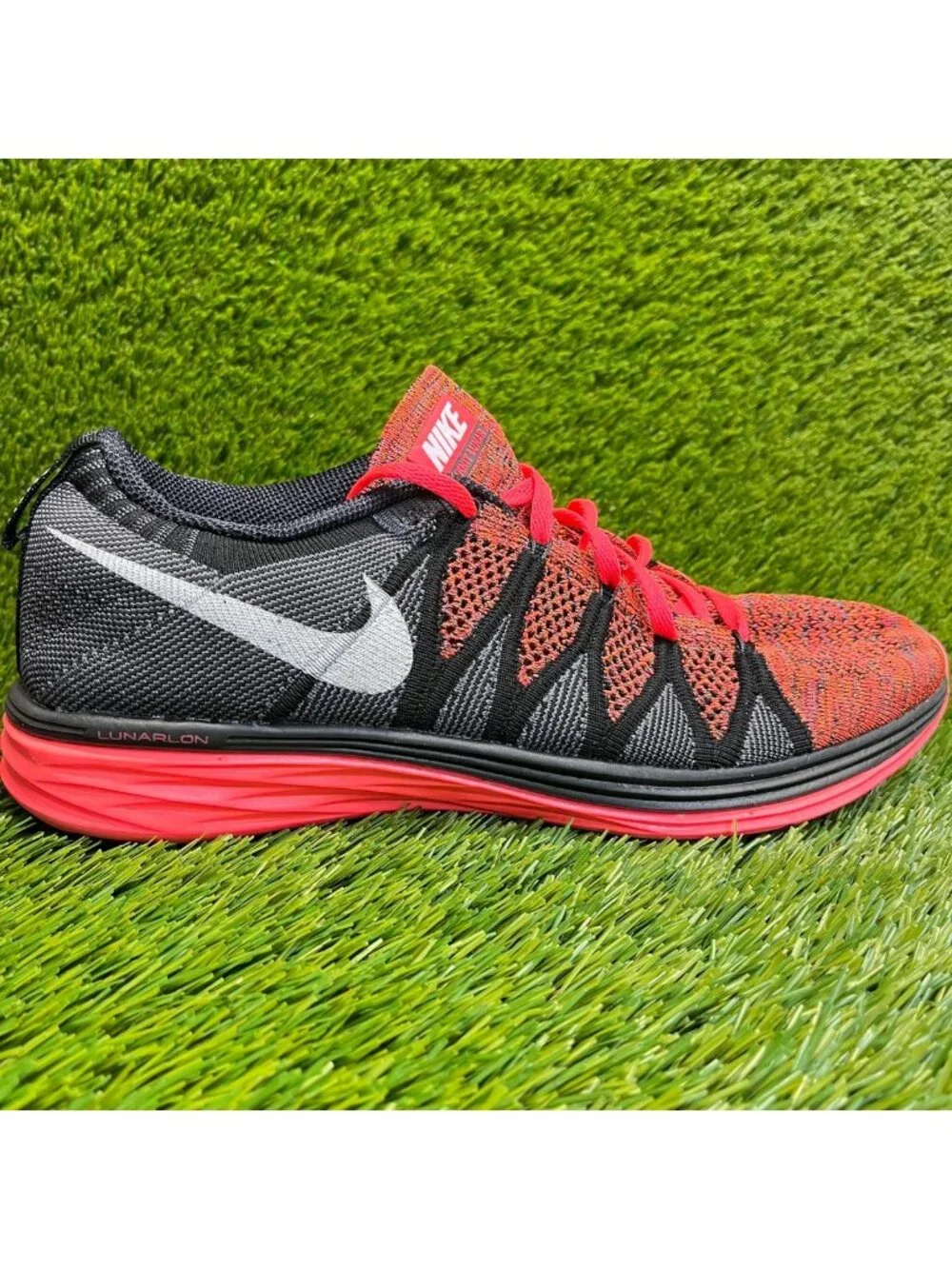 Nike Flyknit Lunar 2 Mens Size 10 Crimson Black Running Training Shoes Sneakers